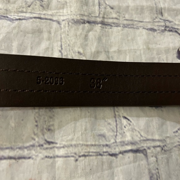 FLORSHEIM GENUINE LEATHER BROWN 3D DETAIL WITH SILVER TONE BUCKLE MENS BELT 38 - Picture 5 of 9